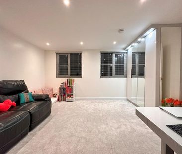 4 bedroom house to rent - Photo 1