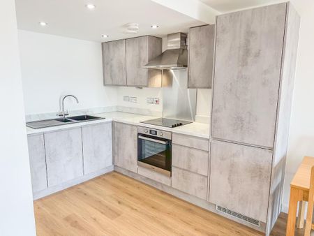 2 bedroom apartment to rent - Photo 3