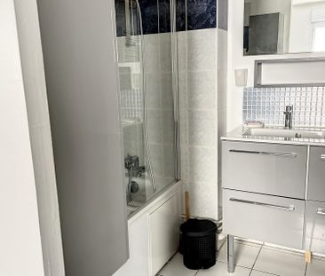 Appartement à louer, 2 pièces - Lons 64140 - Photo 1