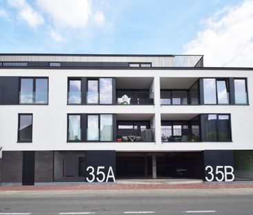 Makkelijk bereikbaar appartement met 2 slaapkamers vlakbij het centrum - Photo 1