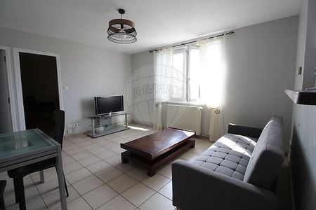 Appartement à louer - Rhône - 69 - Photo 2