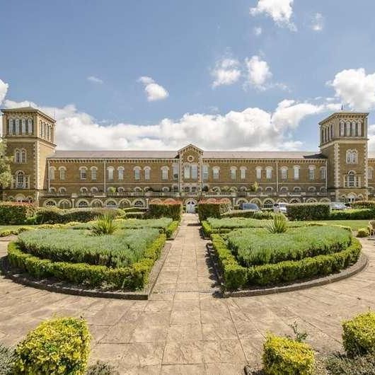 Princess Park Manor, Friern Barnet, N11 - Photo 1