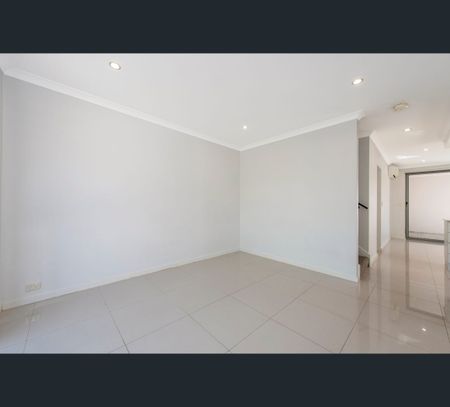 2/48 Morfitt Street, Mandurah, WA 6210 - Photo 5