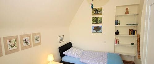 Gemütlich möblierte Wohnung im grünen Stadtteil Weiß - Photo 1