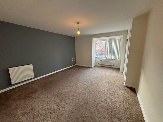 4 bedroom detached house to rent - Photo 1