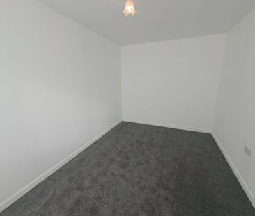 4 bedroom detached house to rent - Photo 6