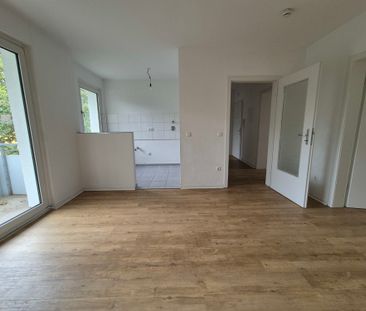 Gemütliche Wohnung mit Balkon! - Photo 2