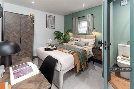 1 bedroom in a house share to rent - Photo 3