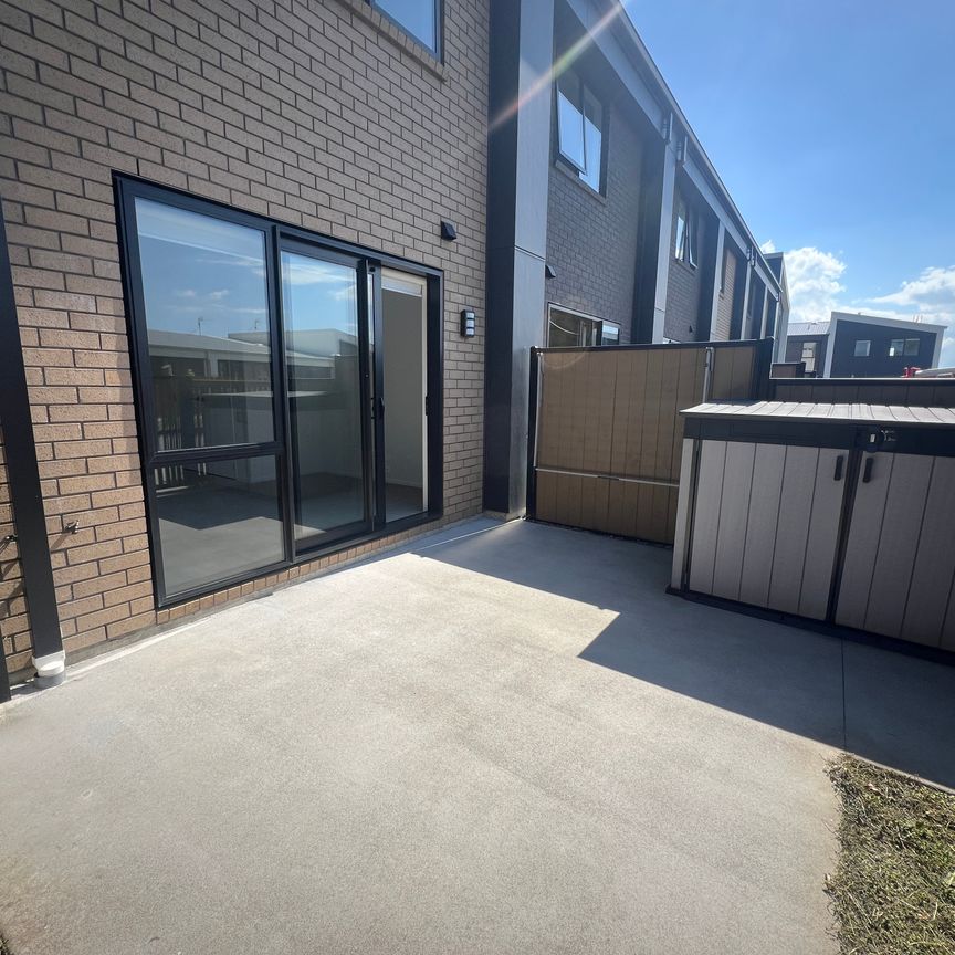 13/10 Eliza Place, Omokoroa - Photo 1