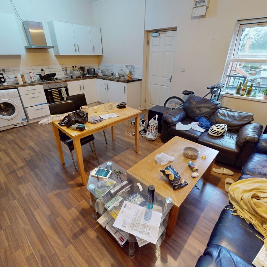 17C Raddlebarn Road Selly Oak - Photo 1