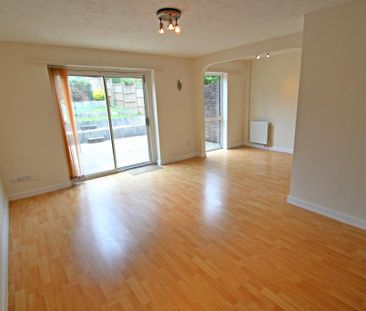 3 bedroom terraced house to rent - Photo 1