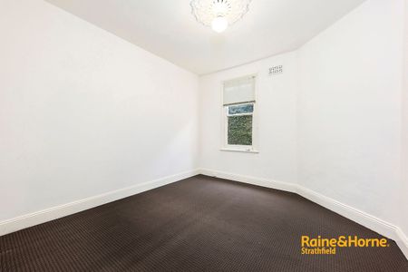 Three-Bedroom Home Only Minutes from Strathfield Station - Photo 3