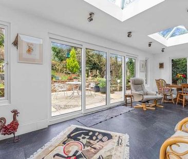 Mundaydean Lane, Marlow, SL7 - Photo 2