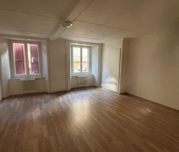 Beautiful renovated 2.5 room apartment on the 1st floor on the Plac... - Photo 3
