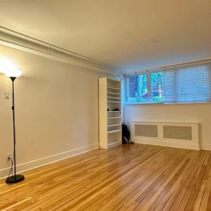 Appartement Montréal (Côte-des-Neiges/Notre-Dame-de-Grâce) À Louer - Photo 3