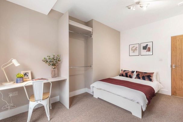 6 bedroom house to rent - Photo 1