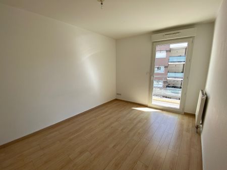 Location Appartement 3 pièces 67m² BESANCON 25000 - Photo 4