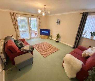 3 bedroom detached bungalow to rent - Photo 1