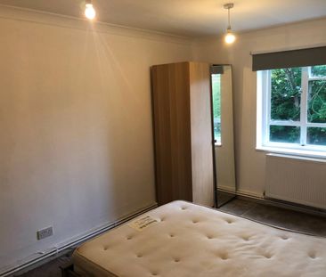 Room in a Shared Flat, Park House, SE20 - Photo 5