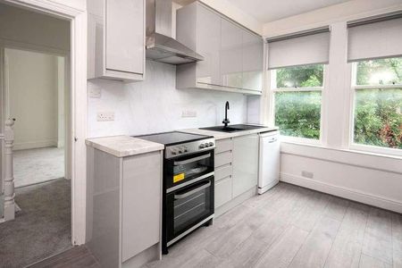 London Road, Bath, Somerset, BA1 - Photo 5