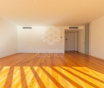 2 room luxury Apartment for rent in Cascais, Lisbon - Photo 3