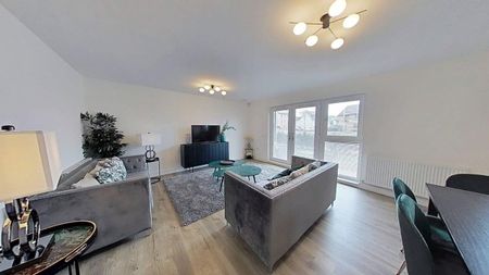 3 bedroom apartment to rent - Photo 4