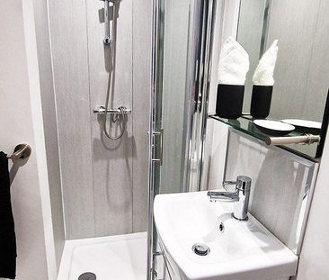 1 bedroom in a house share to rent - Photo 3