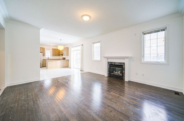 For Lease - 1137 Quick Street, Newmarket, Ontario - Photo 1