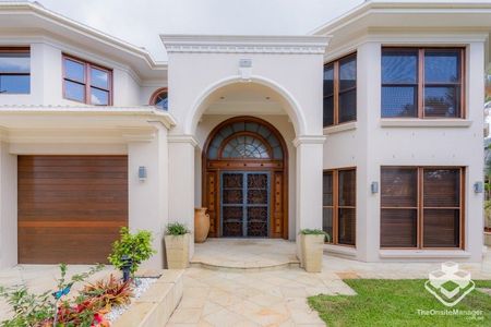 Ultimate Living on The Gold Coast - Sovereign Island - Photo 5