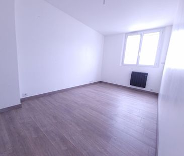 Location Appartement Reze 2 chambres garage - Photo 4