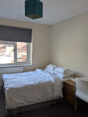 Room in a Shared House, Elmside Road, HA9 - Photo 1