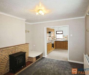 Broad Lane, Essington, WV11 - Photo 1