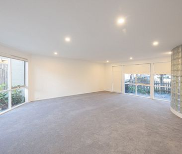 10 Oshanassy Street, North Melbourne VIC 3051 - Photo 1