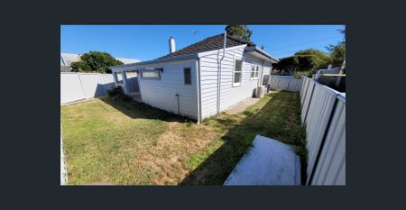 Renovated Cottage - Photo 4