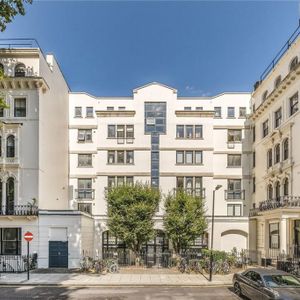 3 bedroom flat to rent - Photo 3