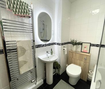 2 bedroom flat to rent - Photo 6