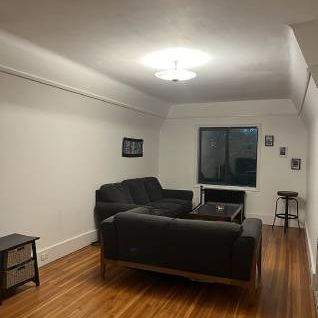 Large 1 bedroom loft character - Photo 1