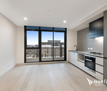 THE BENCHMARK IN LUXURY LIVING! - Photo 2