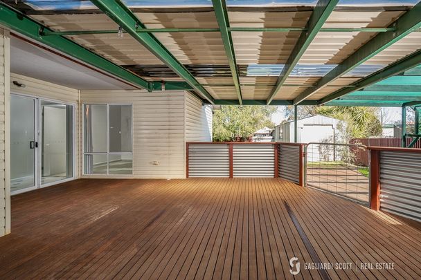 3 BEDROOM HOME - Photo 1