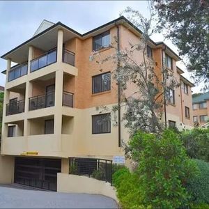 Sutherland - Photo 2