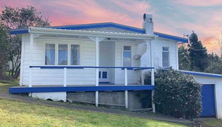 Tidy & Simple - Photo 2