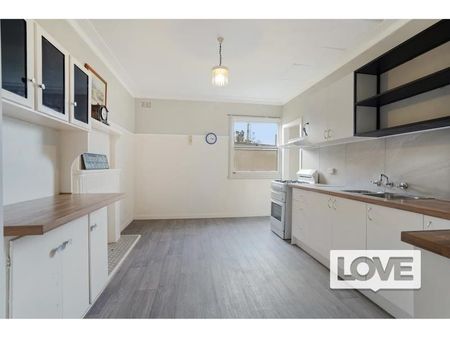 2/260 Charlestown Road, Charlestown, NSW, 2290 - Photo 2