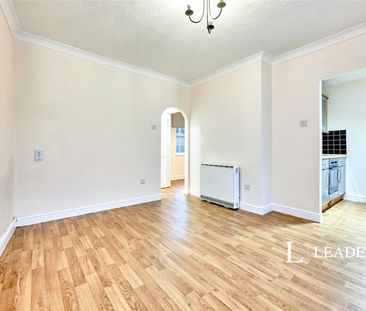 1 bedroom apartment to rent Station Road, Bishop's Stortford, Hertf... - Photo 2