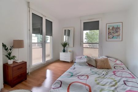 Location Appartement 4 pièces 108m² CHAMALIERES 63400 - Photo 4