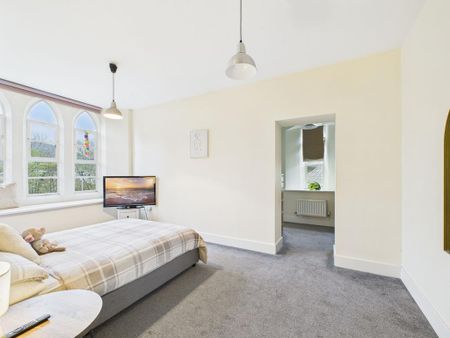 2 bedroom apartment to rent - Photo 4