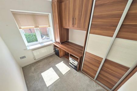 3 Bedroom Semi Detached To Let - Photo 3