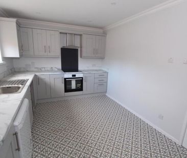 8 Gortmore Park, Lisburn, BT28 2BW - Photo 1