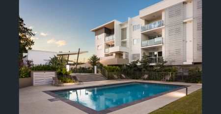 Move in NOW & Have Your Christmas Tree Up this Saturday! - Photo 5