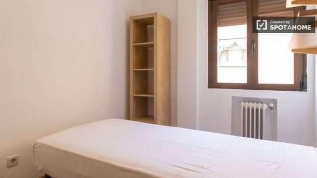 4 room luxury Apartment for rent in Madrid, Autonomous Region of Madrid - Photo 1