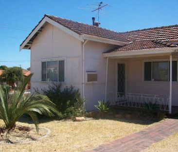 Spacious 3-Bedroom Home with Large Yard&comma; Shed & Garage - Photo 4